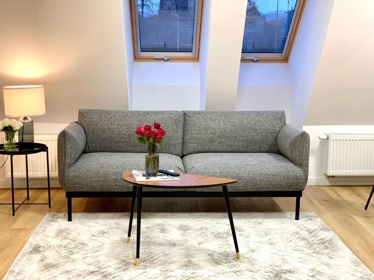Hotel, Apartament Pod Zlotym Lwem W Samym Centrum Miasta Z Darmowym Parkingiem VII Клодзко Экстерьер фото